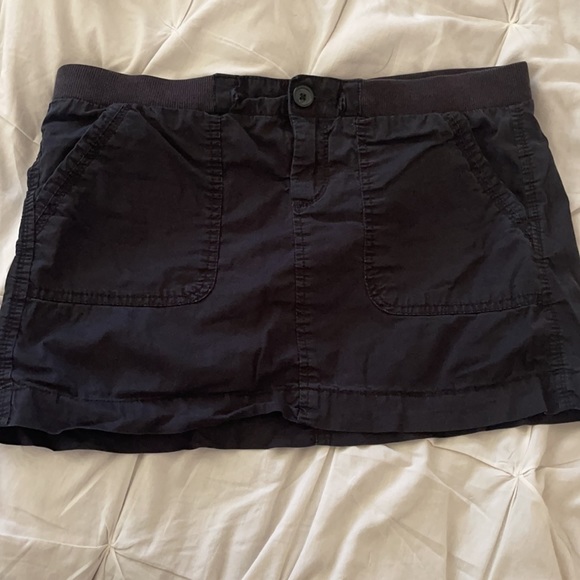 All are a size small/4, $30 for all 3 skirts! - Picture 2 of 3